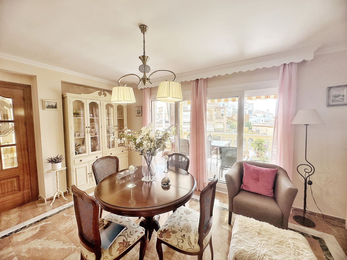 Huis te koop in Rincón de la Victoria | 4 slaapkamers H5298661