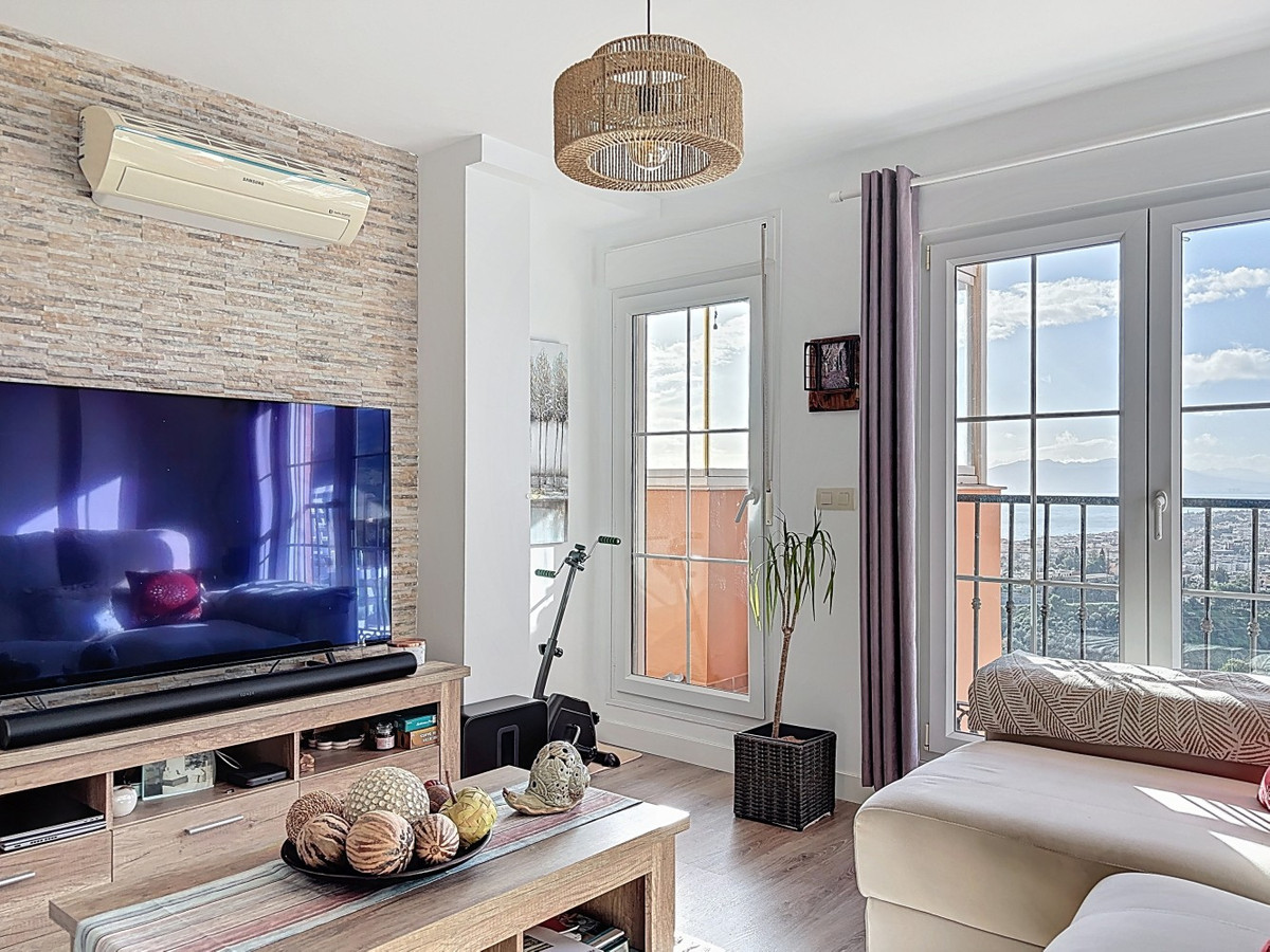 Appartement te koop in Rincón de la Victoria | 3 slaapkamers H5300560