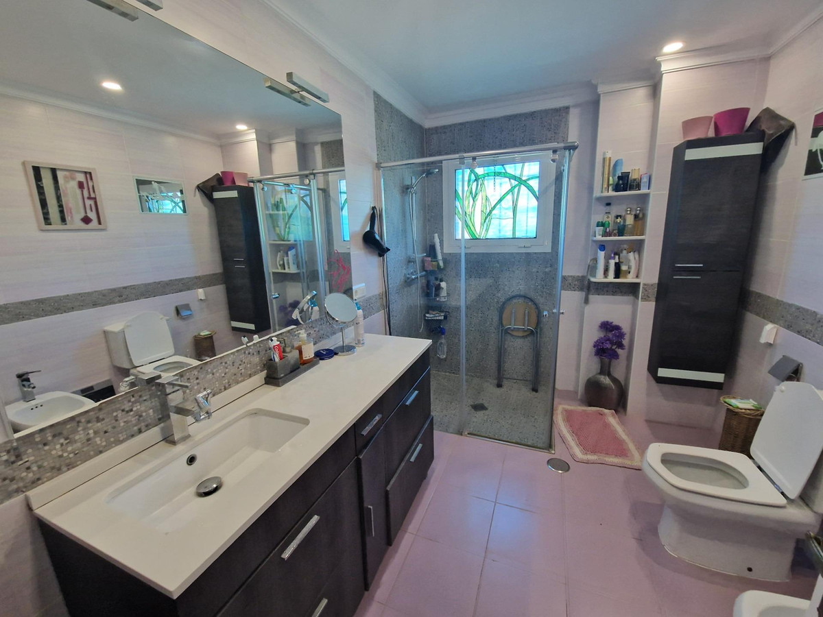 Huis te koop in Rincón de la Victoria | 12 slaapkamers H5408122