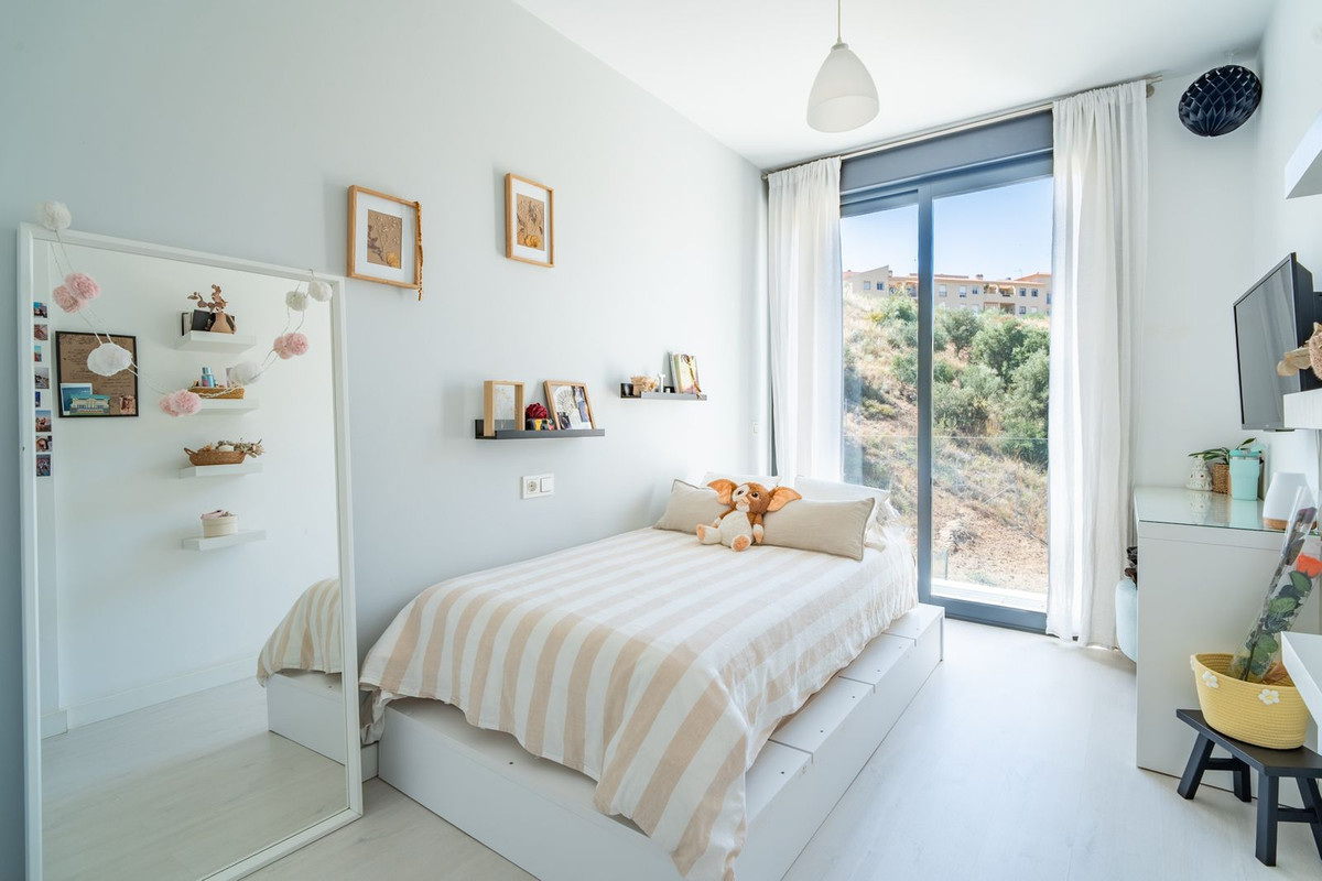 Appartement te koop in Rincón de la Victoria | 4 slaapkamers H5410207