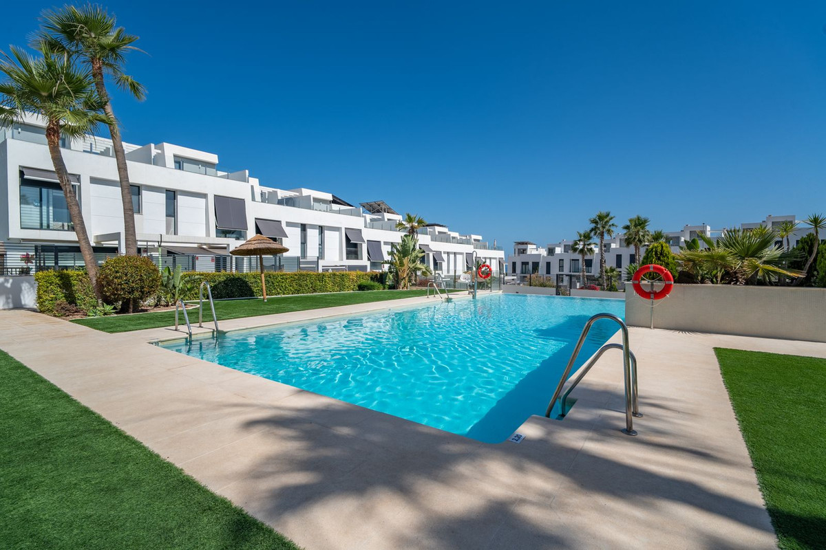 Appartement te koop in Rincón de la Victoria | 4 slaapkamers H5410207