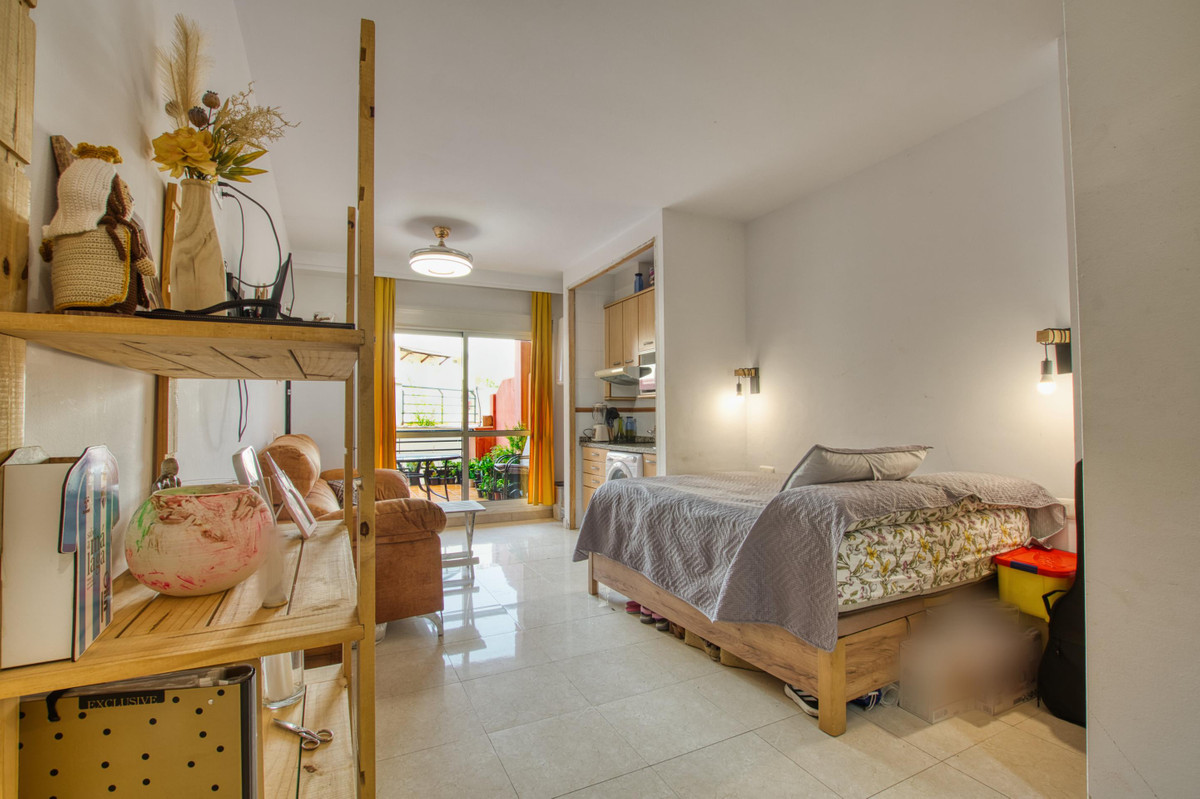 Appartement te koop in Rincón de la Victoria | 0 slaapkamers H5423086