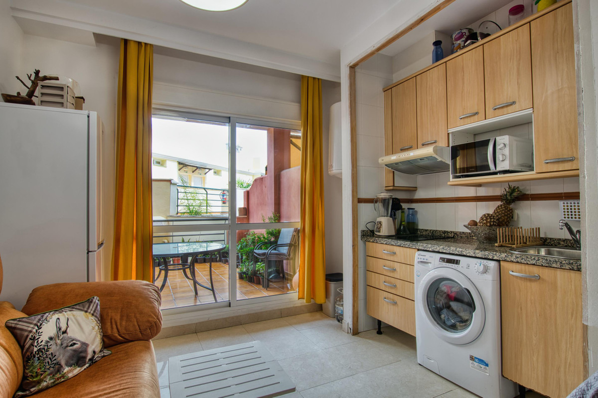 Appartement te koop in Rincón de la Victoria | 0 slaapkamers H5423086