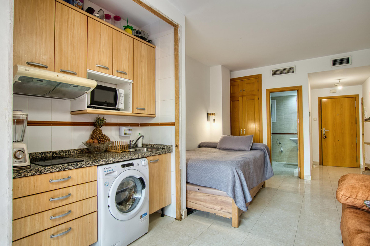 Appartement te koop in Rincón de la Victoria | 0 slaapkamers H5423086