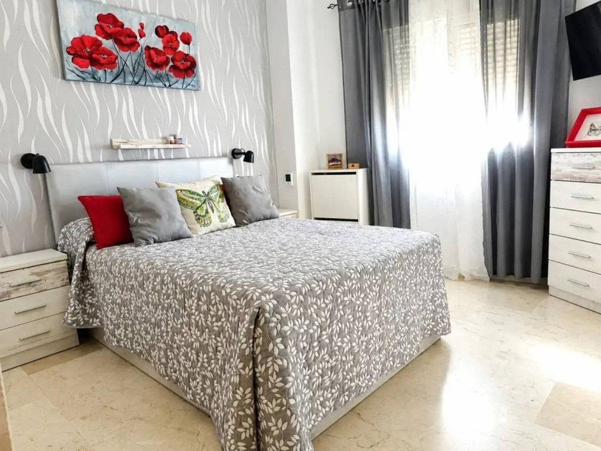 Appartement te koop in Rincón de la Victoria | 3 slaapkamers H5478748