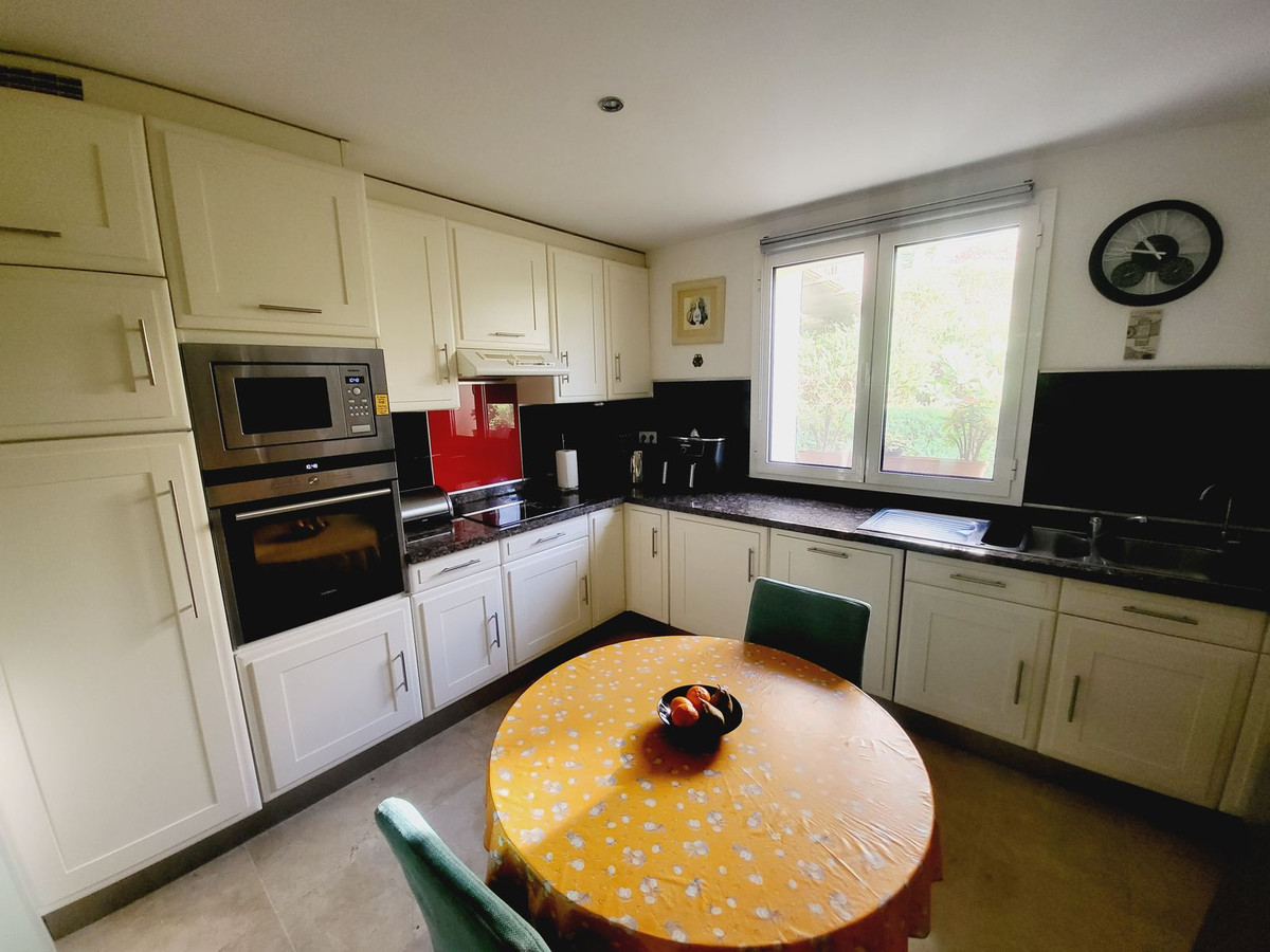 Property main view 12