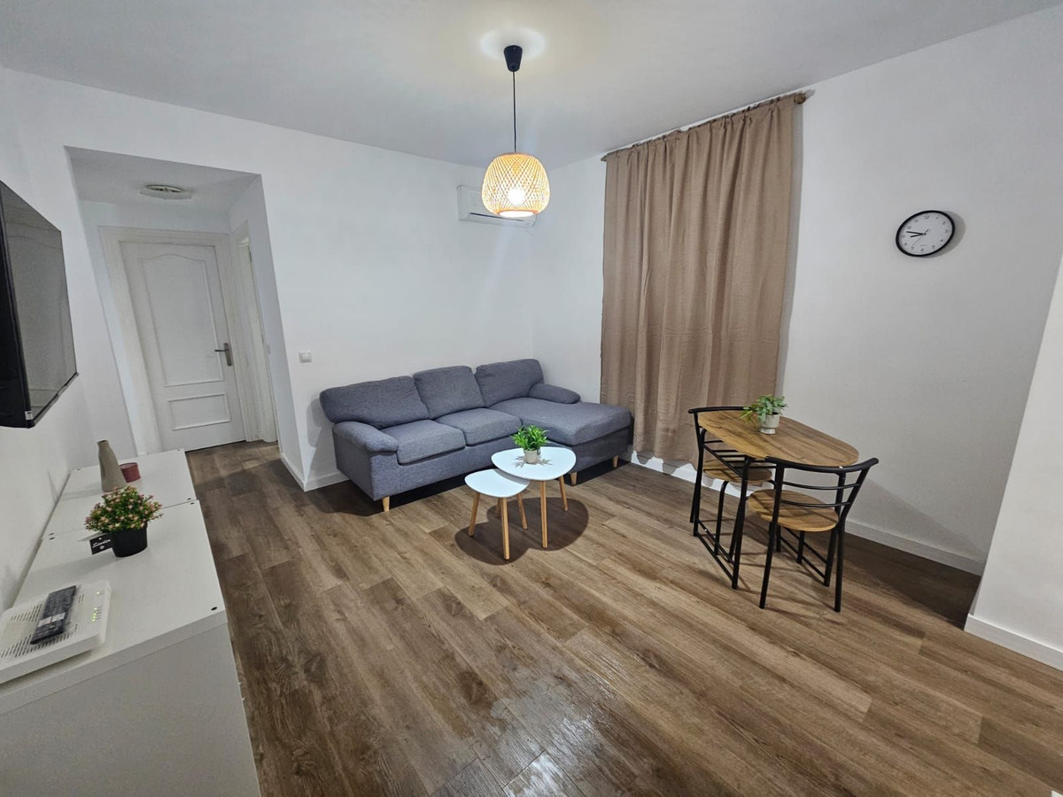 Tussenverdieping Appartement in Riviera del Sol-2