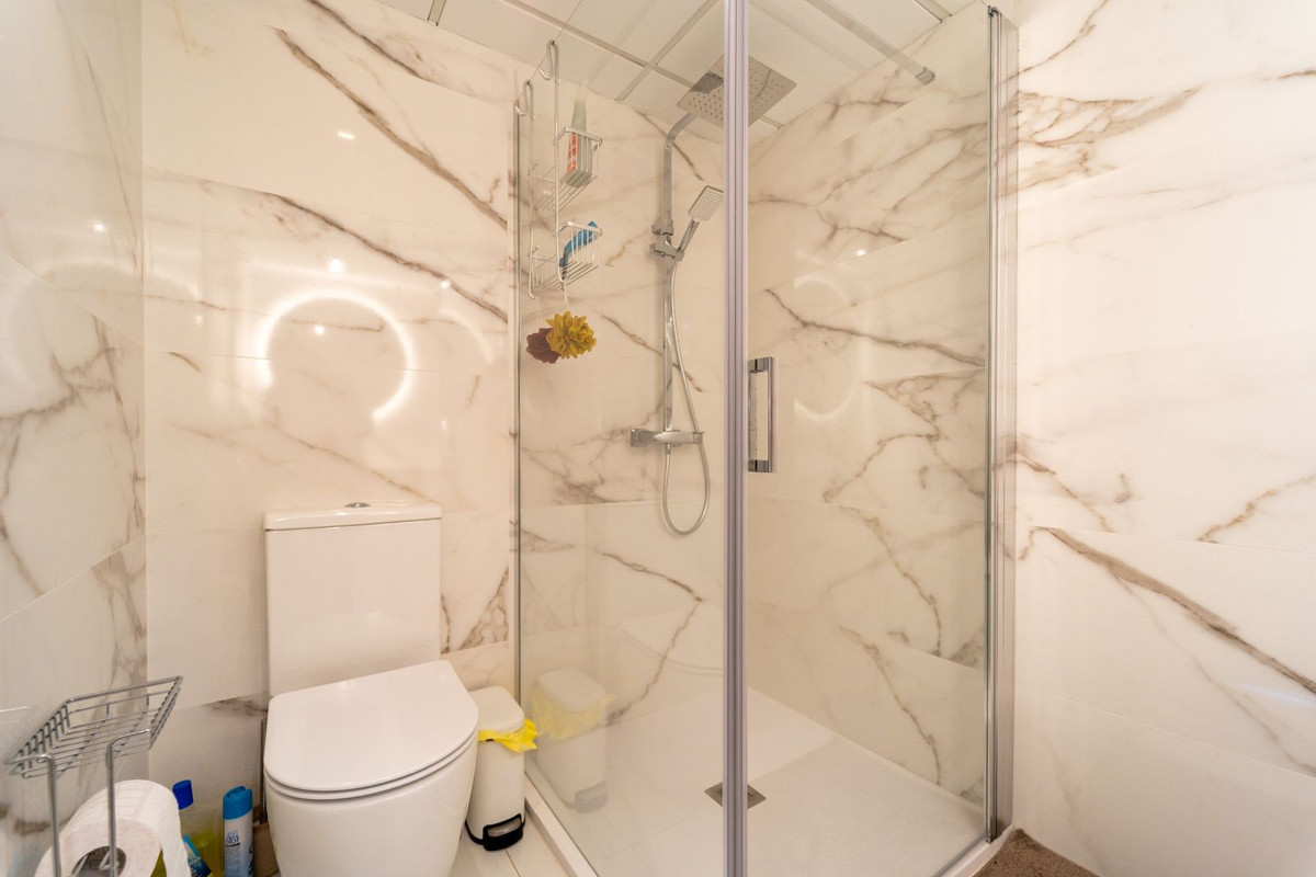 Tussenverdieping Appartement in Riviera del Sol-38