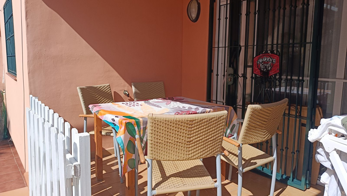 Begane grond appartement in Riviera del Sol-3