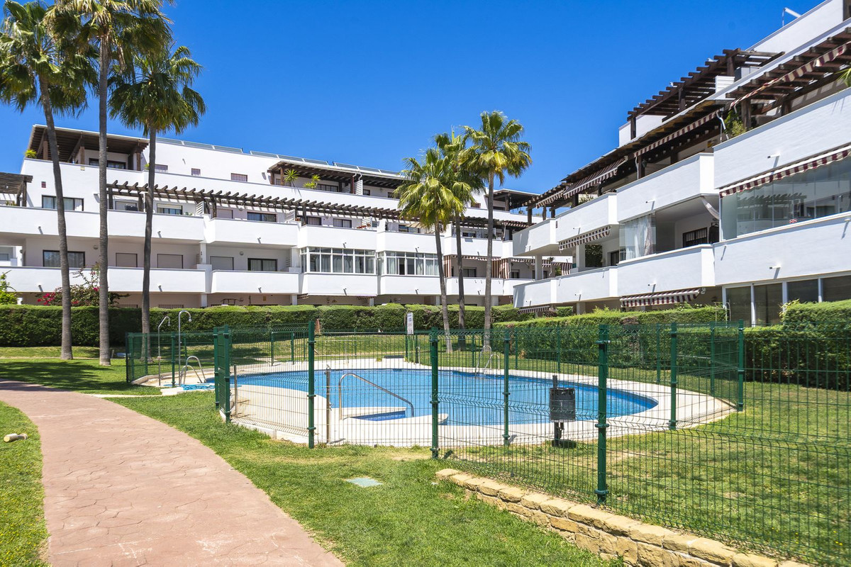Penthouse in Riviera del Sol-1