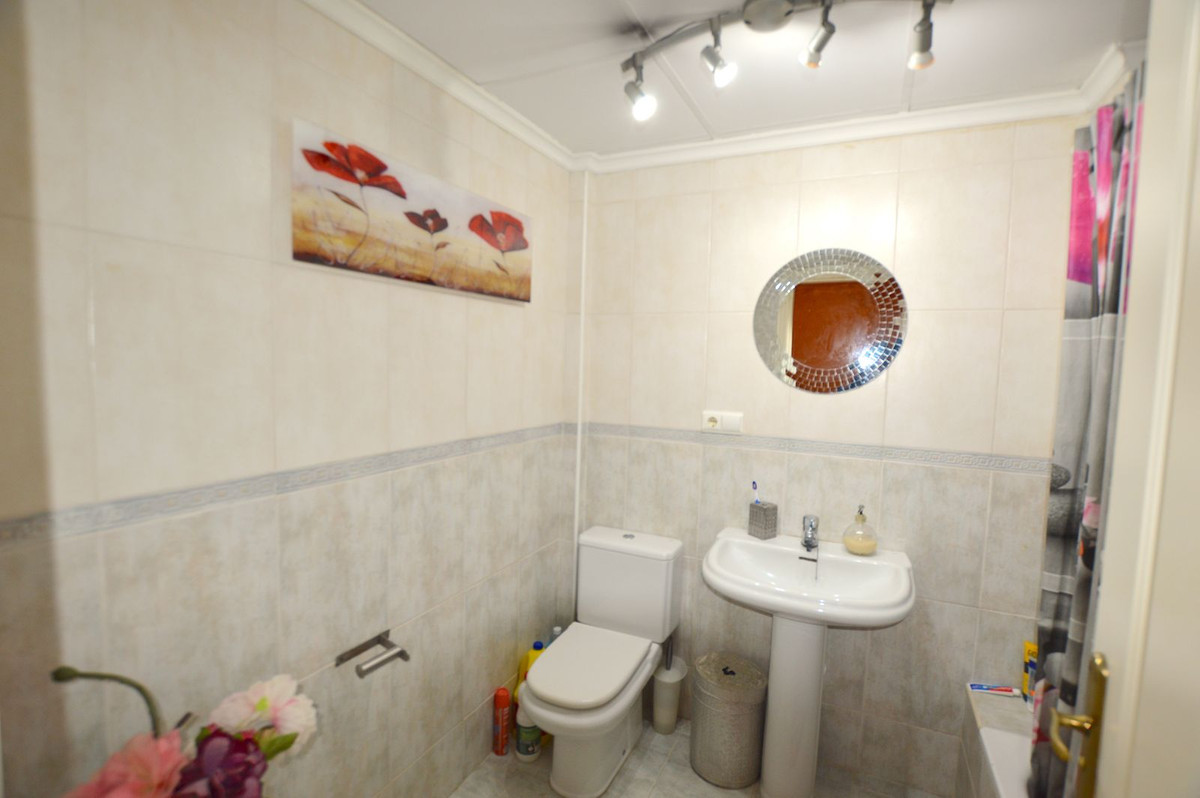 Tussenverdieping Appartement in Riviera del Sol-18