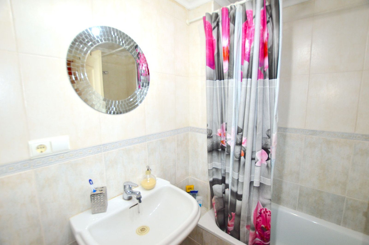 Tussenverdieping Appartement in Riviera del Sol-19