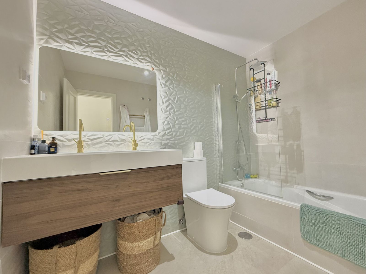 Tussenverdieping Appartement in Riviera del Sol-23