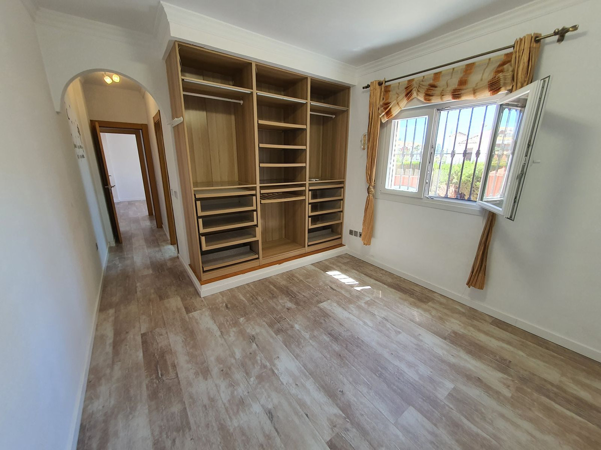 Begane grond appartement in Riviera del Sol-13