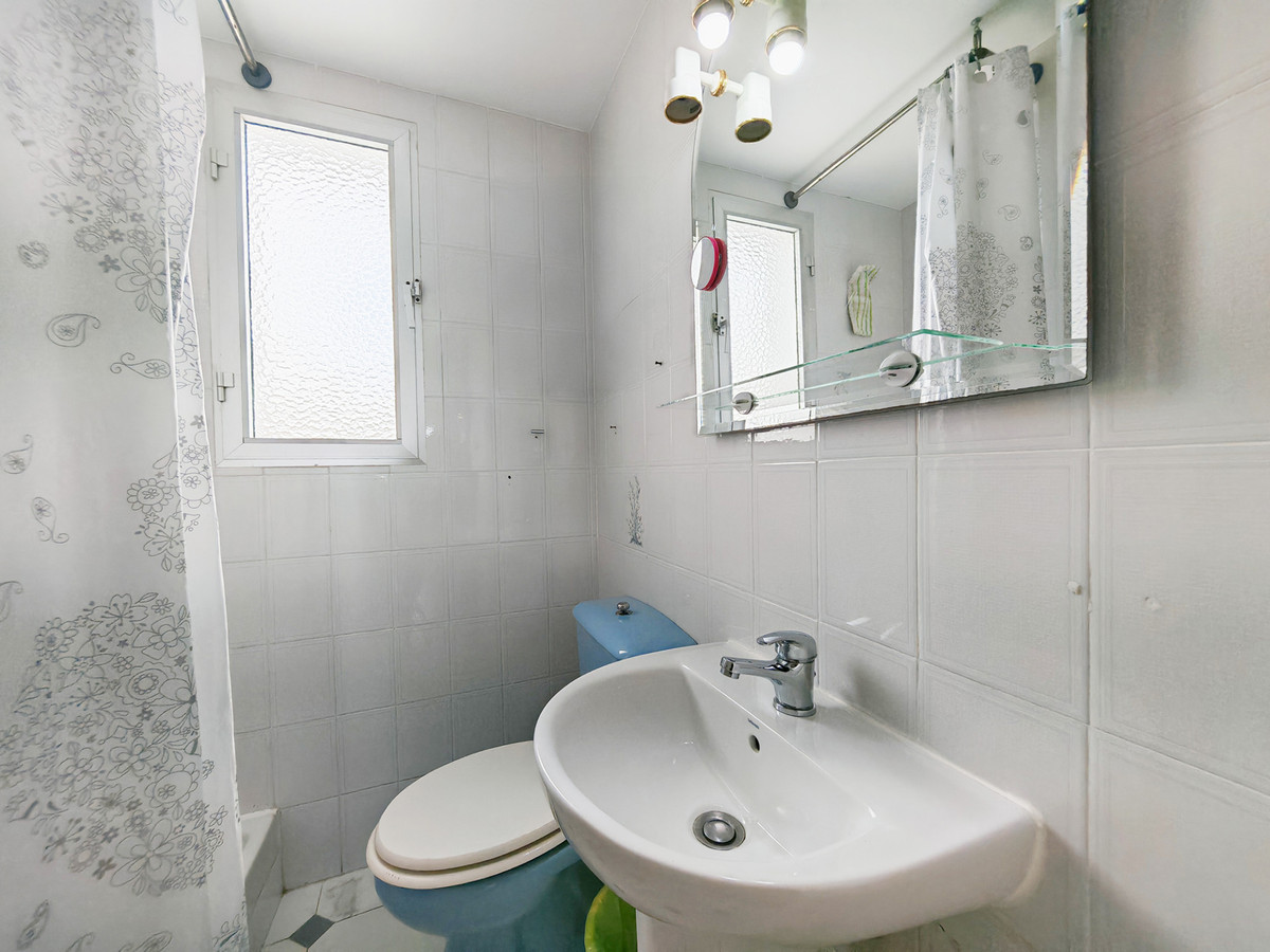 Tussenverdieping Appartement in Riviera del Sol-12