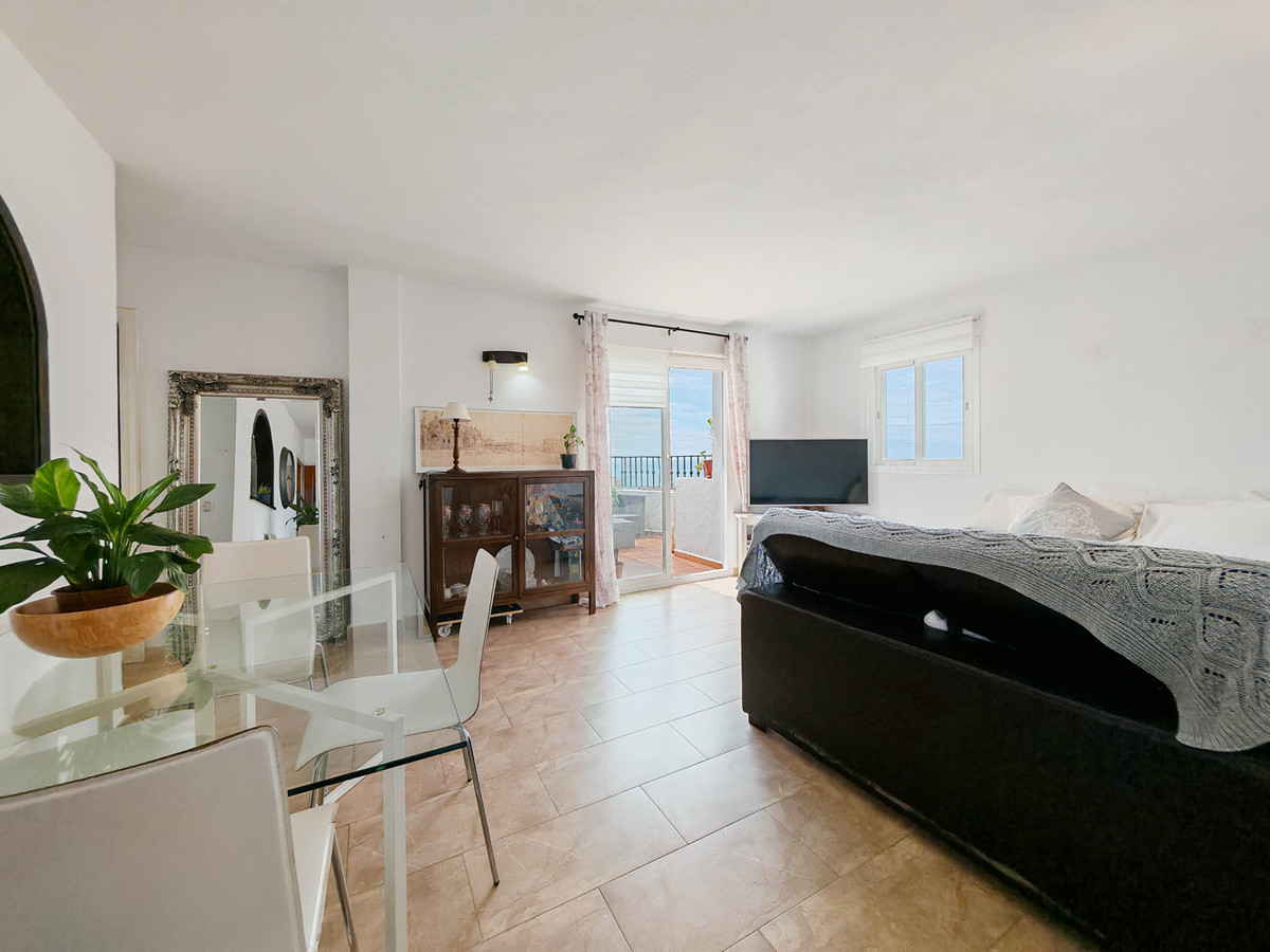 Tussenverdieping Appartement in Riviera del Sol-4