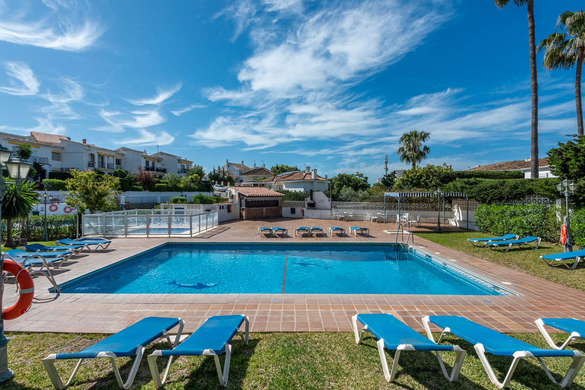 Begane grond appartement in Riviera del Sol-17