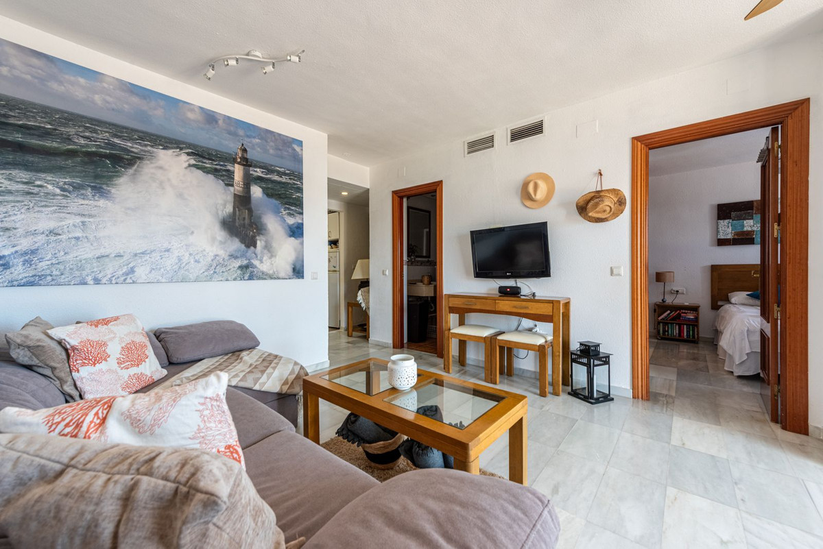 Begane grond appartement in Riviera del Sol-6