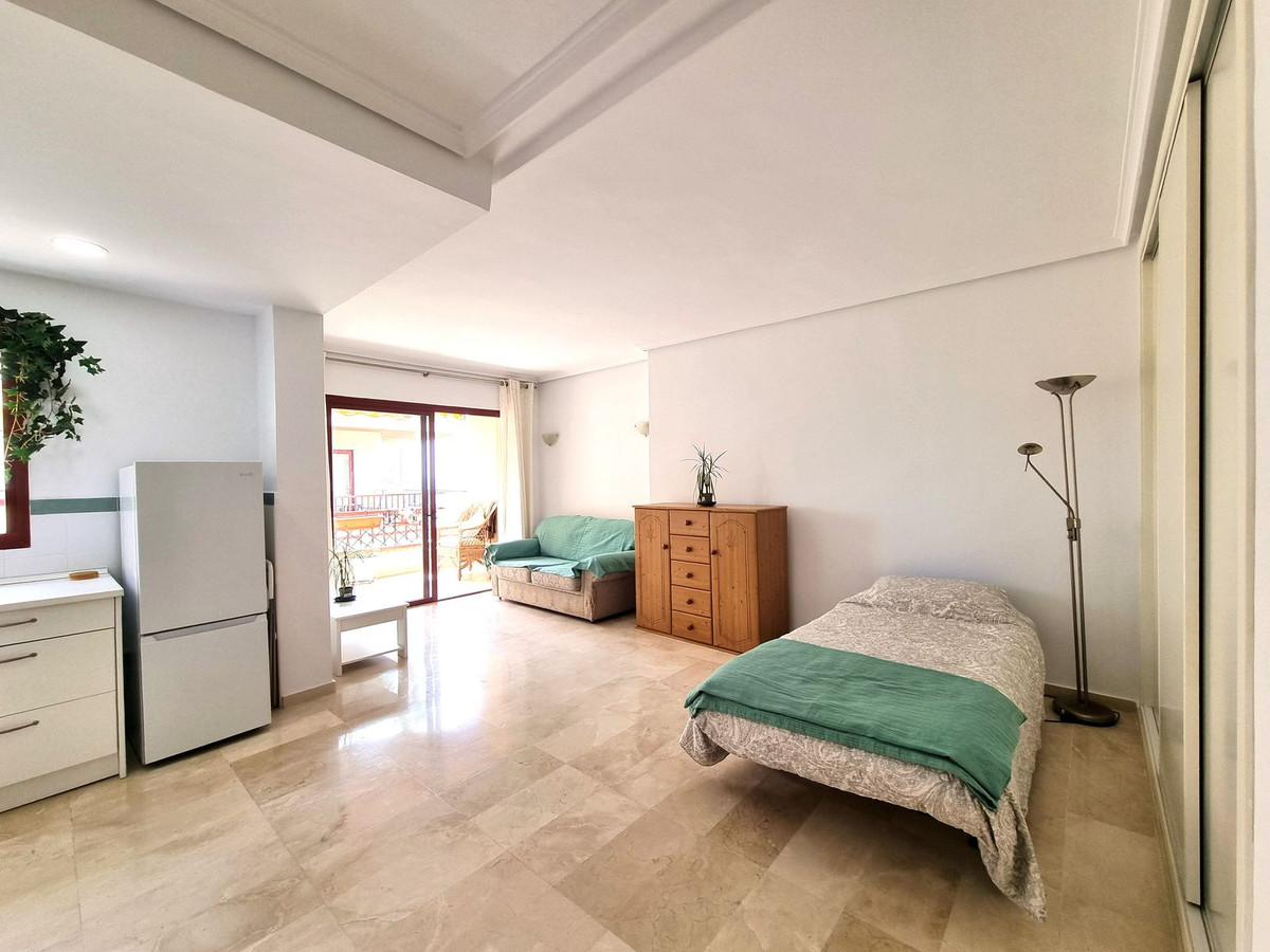 Appartement te koop in Riviera del Sol | 0 slaapkamers H5130931