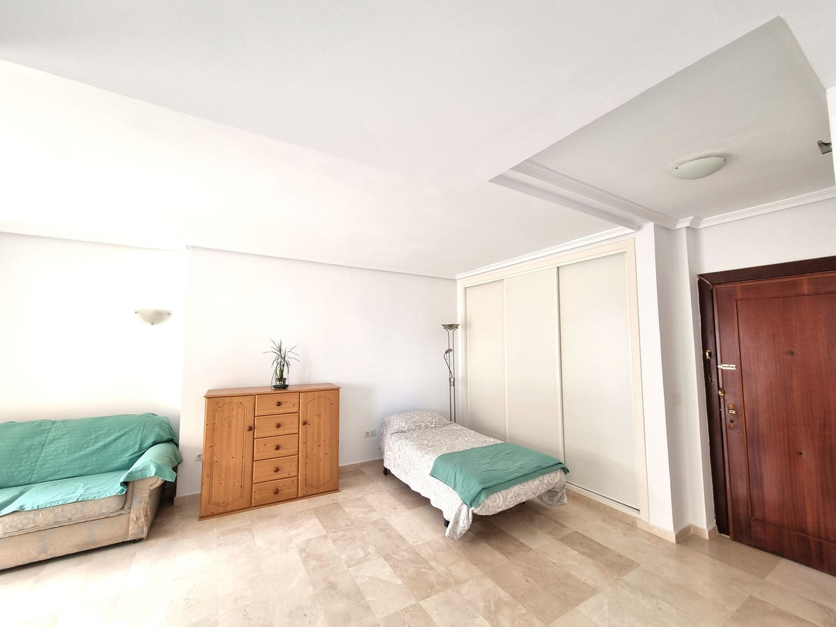 Appartement te koop in Riviera del Sol | 0 slaapkamers H5130931