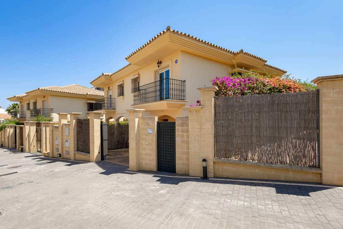 Huis te koop in Riviera del Sol | 3 slaapkamers H5137855