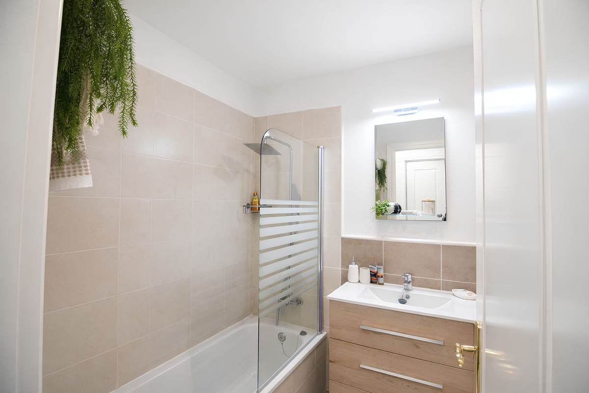 Appartement te koop in Riviera del Sol | 2 slaapkamers H5286514