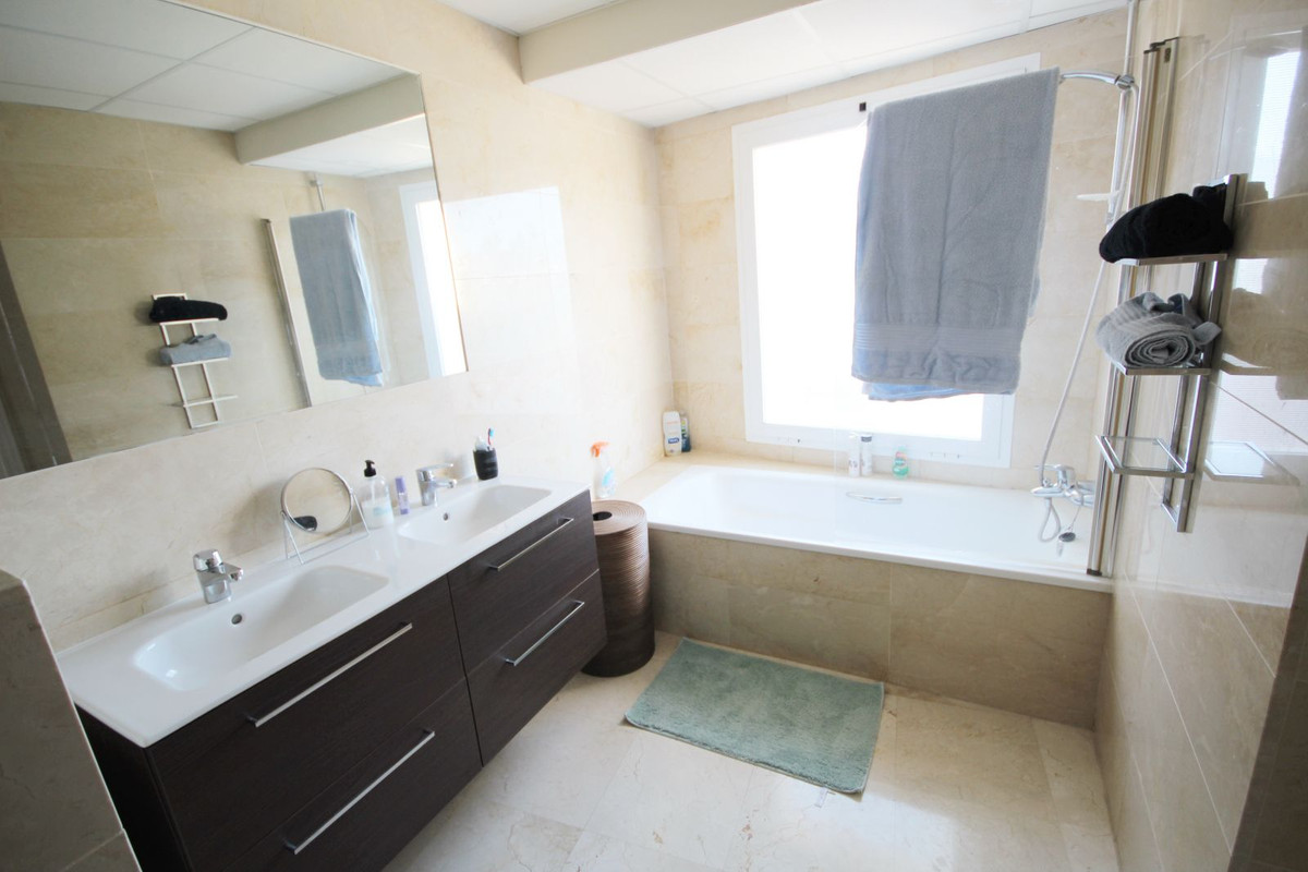 Appartement te koop in Riviera del Sol | 2 slaapkamers H5306842