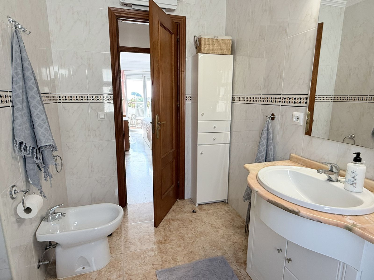 Appartement te koop in Riviera del Sol | 2 slaapkamers H5324836