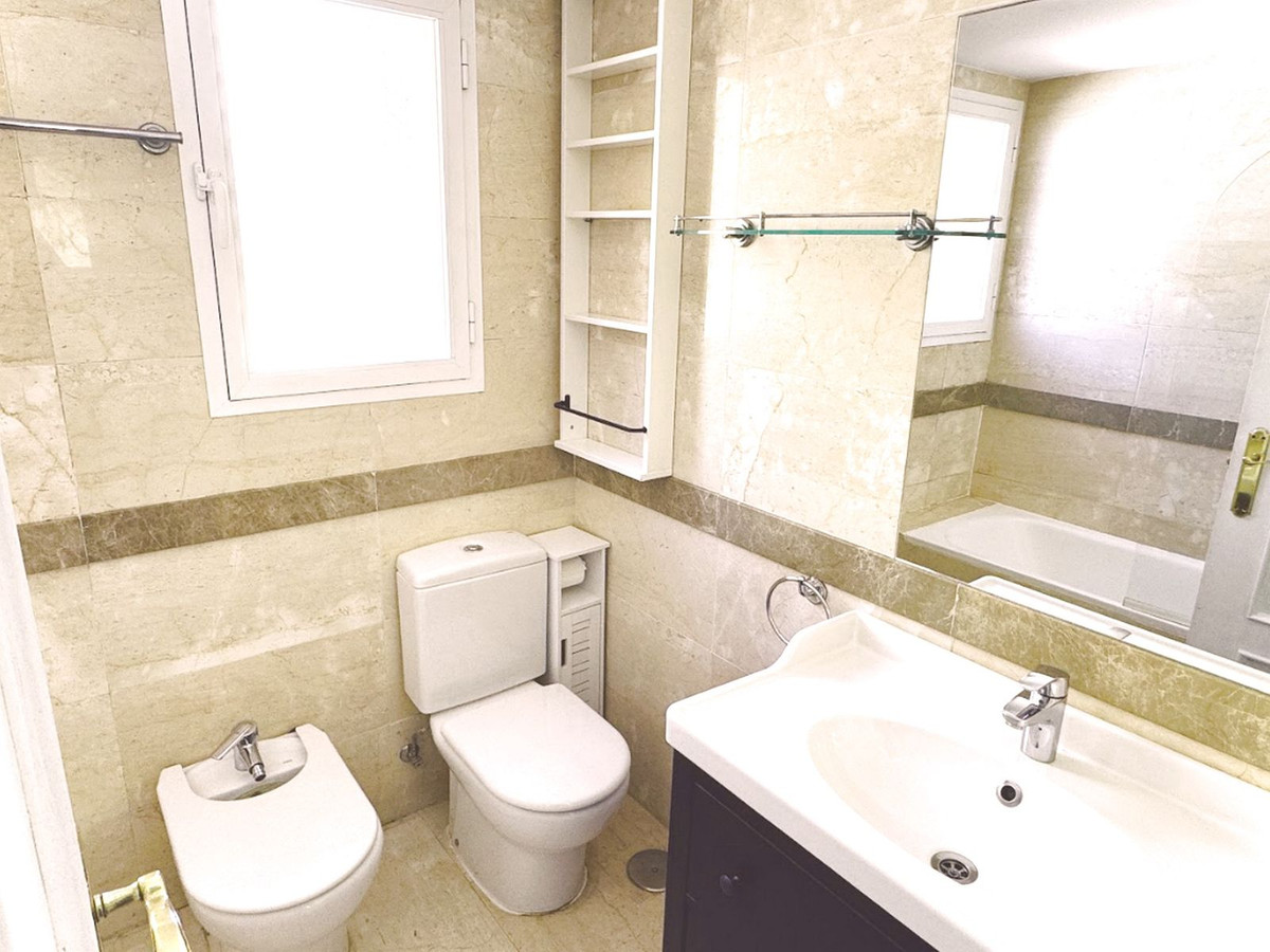 Appartement te koop in Riviera del Sol | 3 slaapkamers H5325313