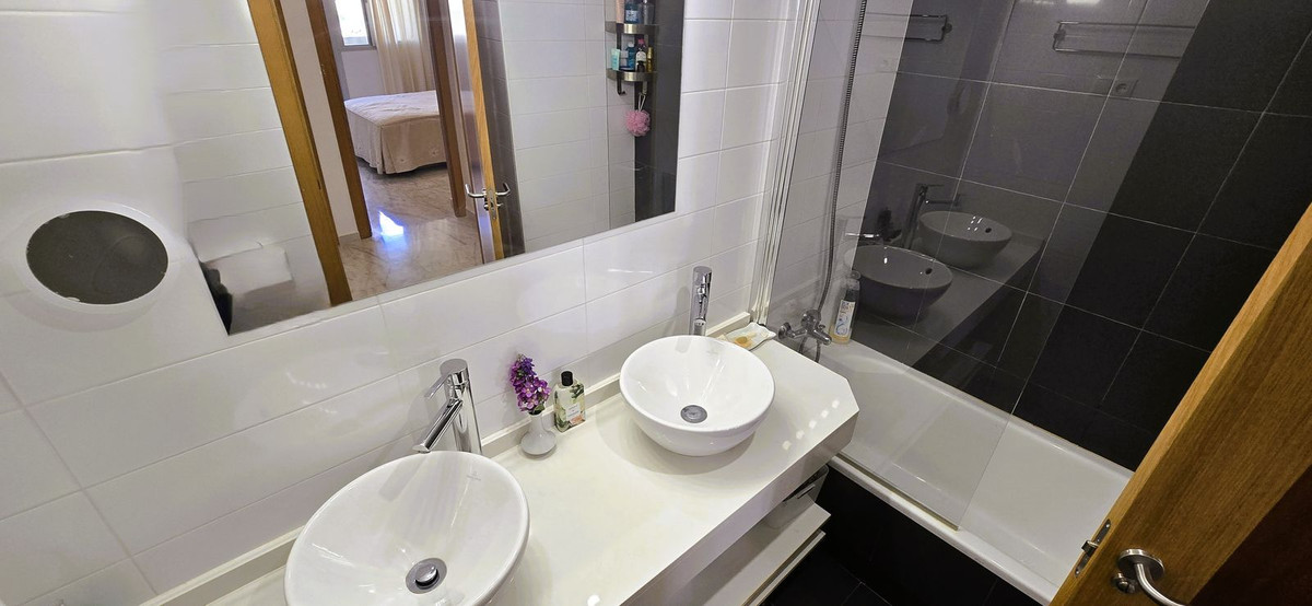 Appartement te koop in Riviera del Sol | 2 slaapkamers H5348164