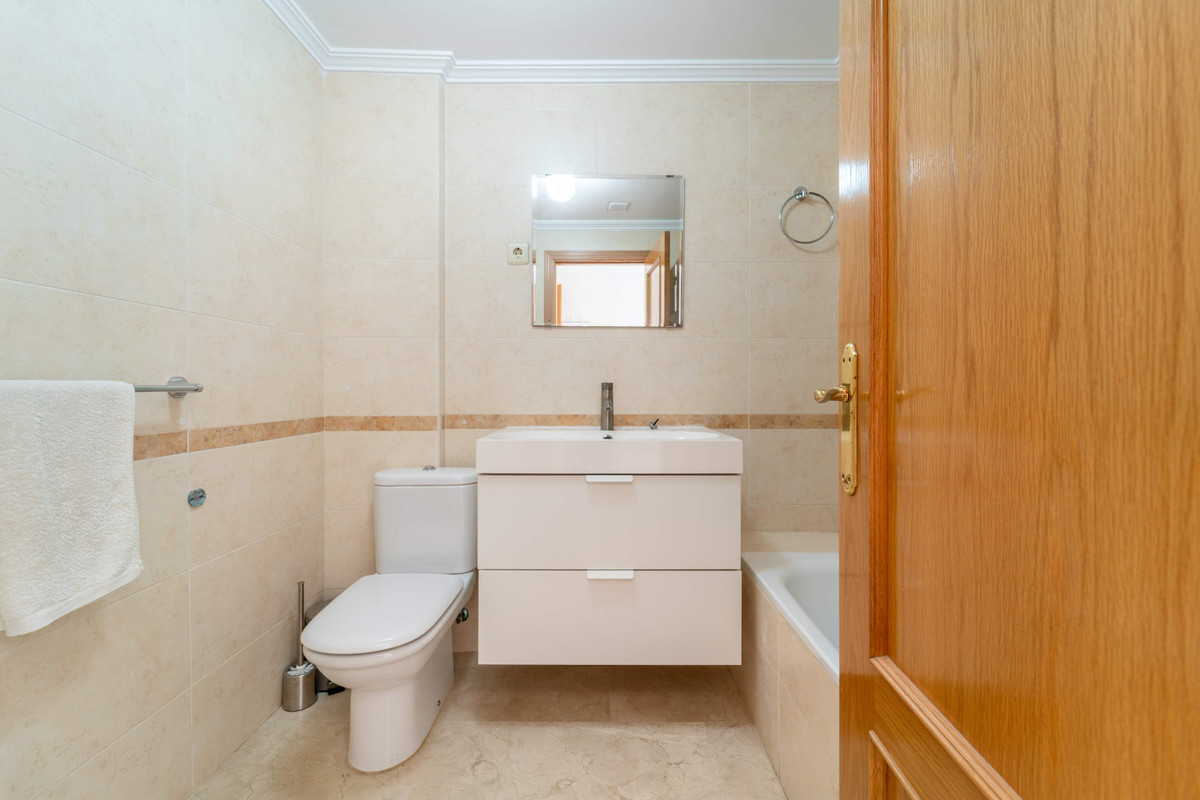 Appartement te koop in Riviera del Sol | 2 slaapkamers H5368501