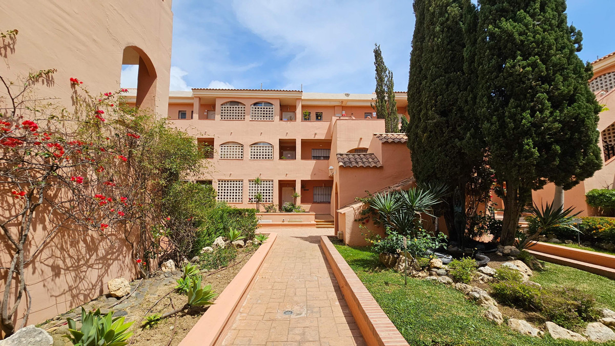 Appartement te koop in Riviera del Sol | 2 slaapkamers H5368501