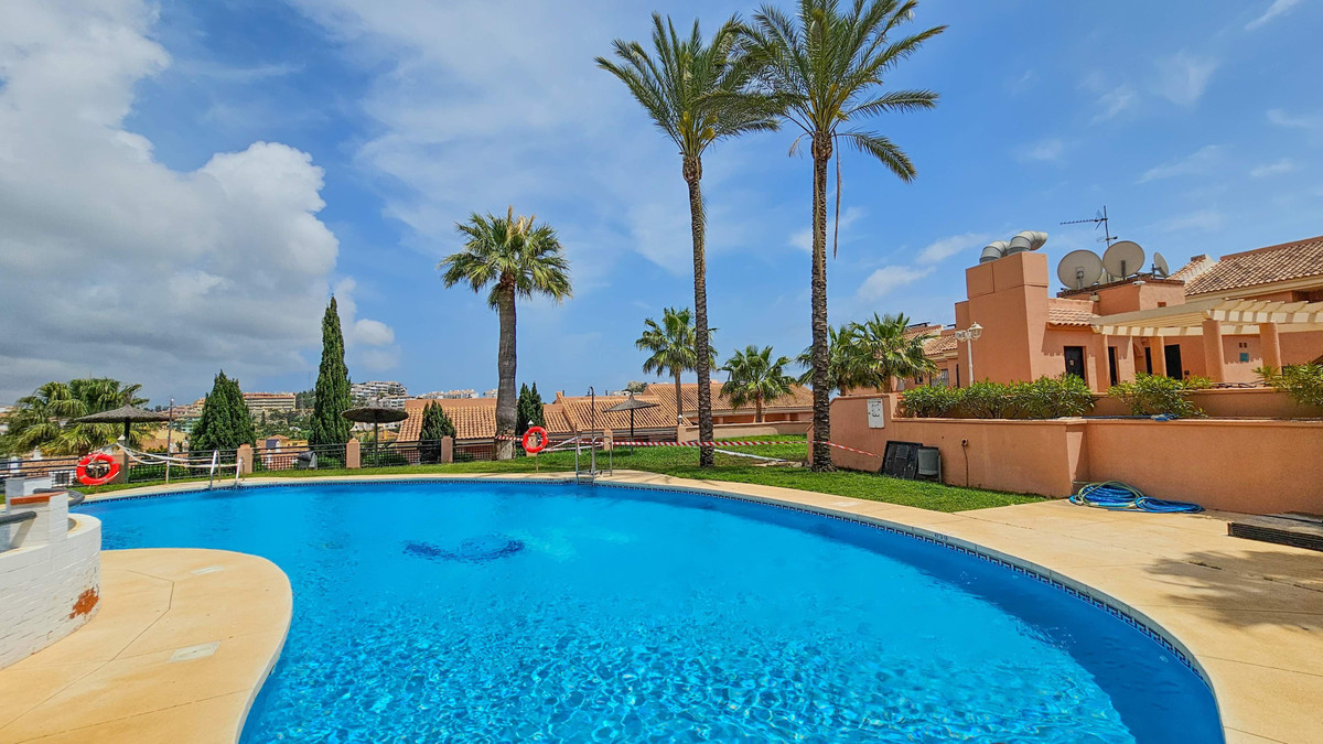 Appartement te koop in Riviera del Sol | 2 slaapkamers H5368501