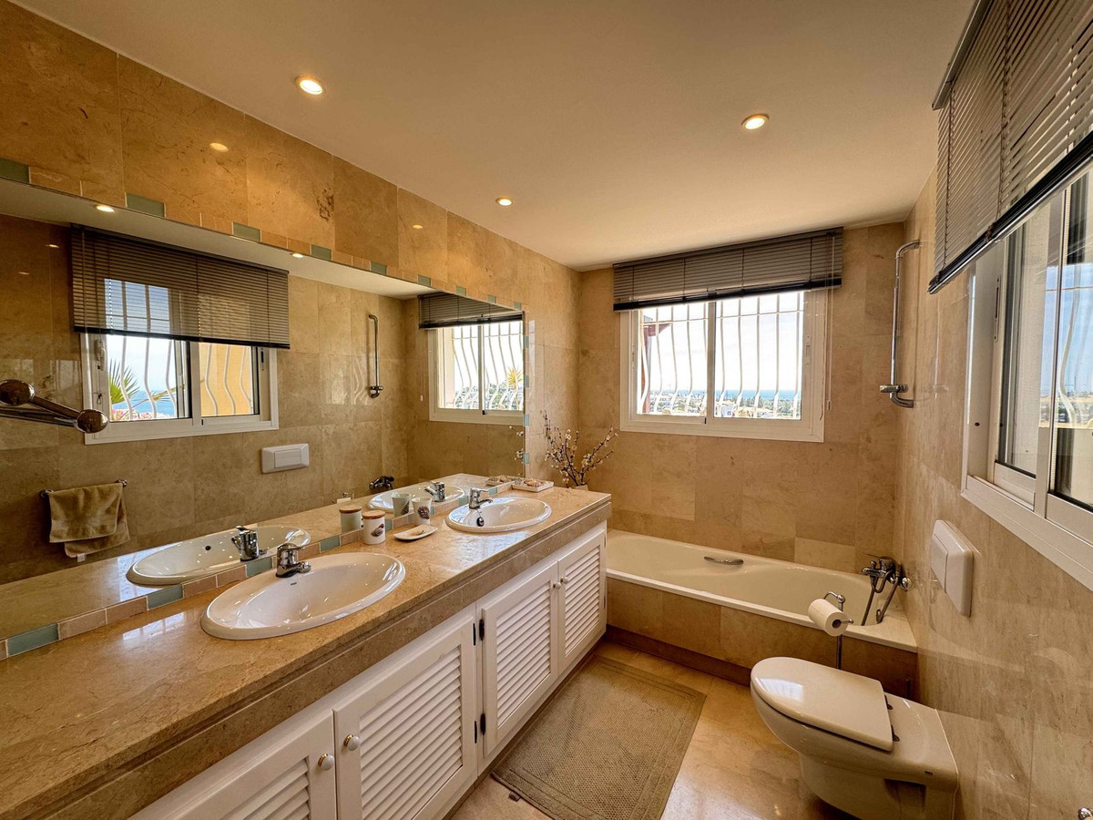 Appartement te koop in Riviera del Sol | 2 slaapkamers H5380879