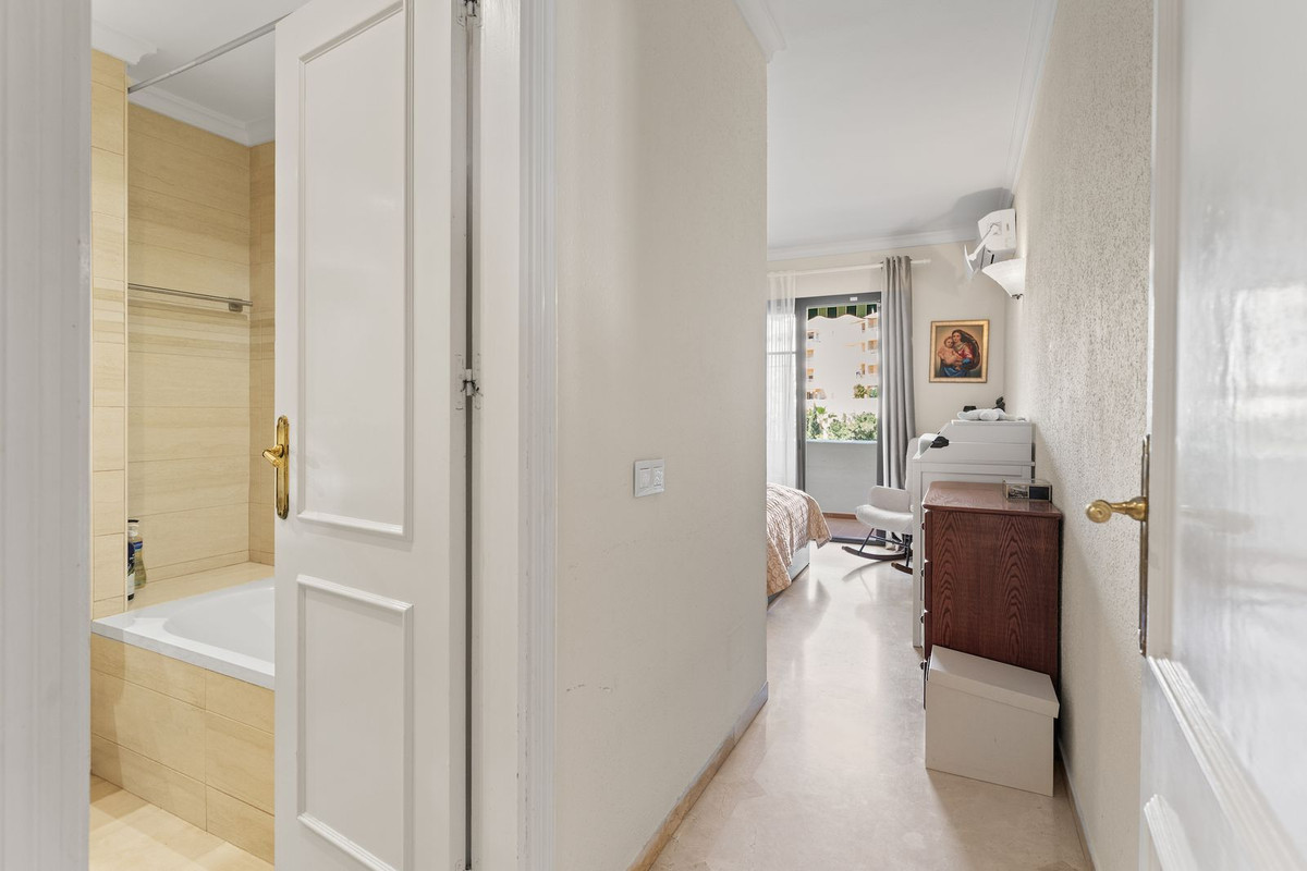 Appartement te koop in Riviera del Sol | 2 slaapkamers H5382529