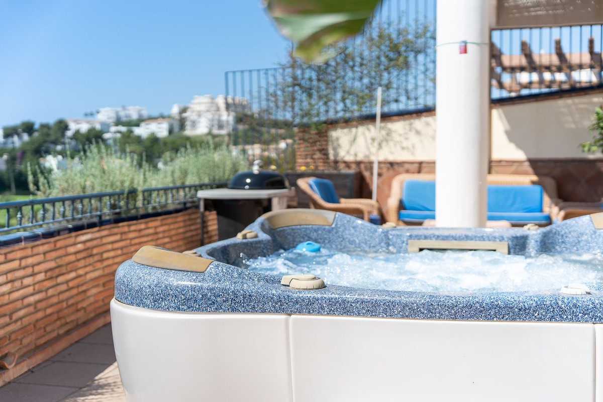 Appartement te koop in Riviera del Sol | 3 slaapkamers H5388826