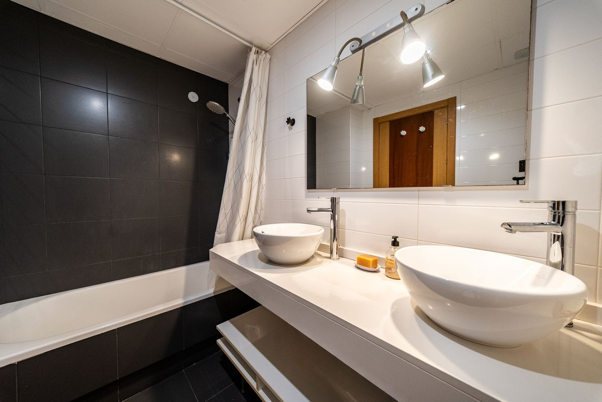Appartement te koop in Riviera del Sol | 3 slaapkamers H5388856