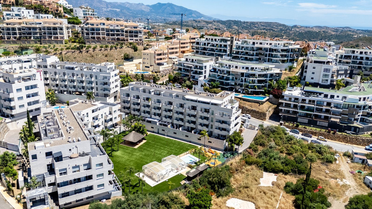 Appartement te koop in Riviera del Sol | 3 slaapkamers H5388856