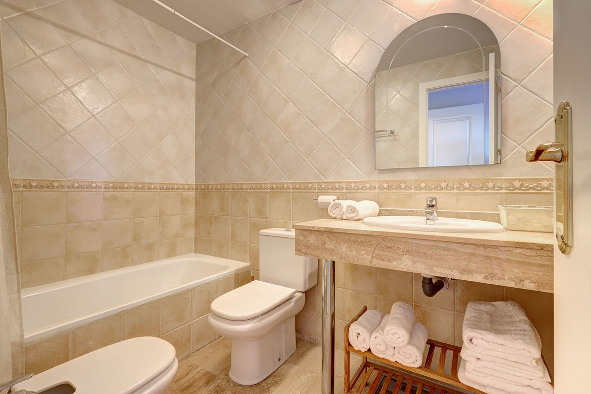Appartement te koop in Riviera del Sol | 2 slaapkamers H5408308