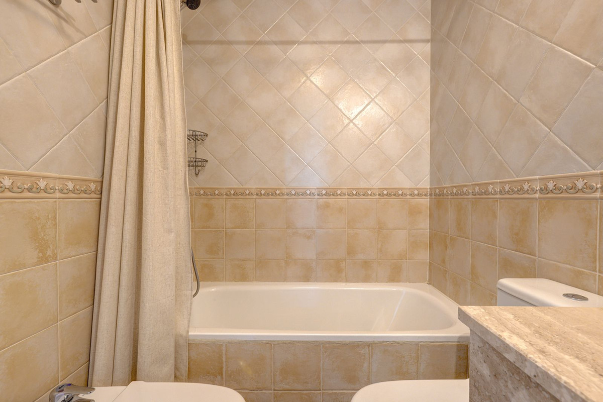 Appartement te koop in Riviera del Sol | 2 slaapkamers H5408308