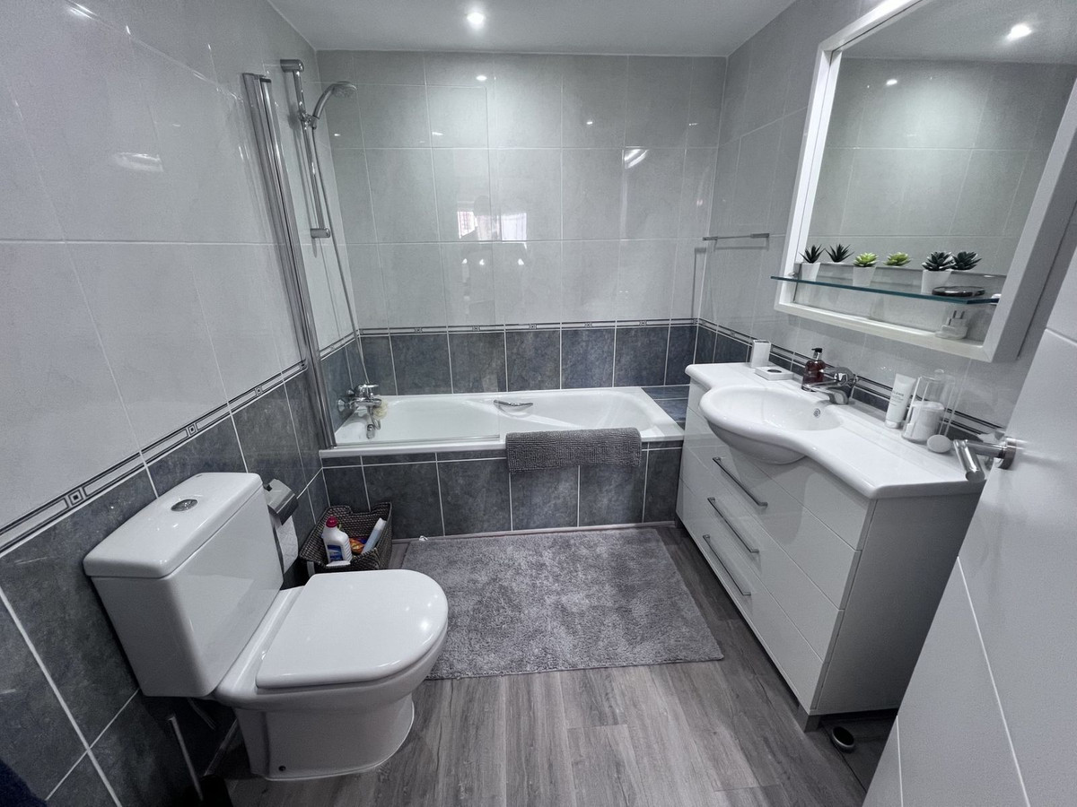 Appartement te koop in Riviera del Sol | 2 slaapkamers H5443387