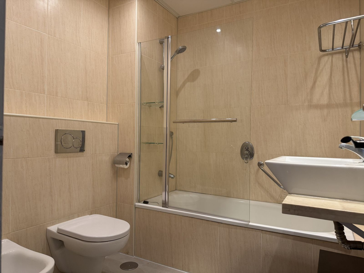 Appartement te koop in Riviera del Sol | 2 slaapkamers H5494396