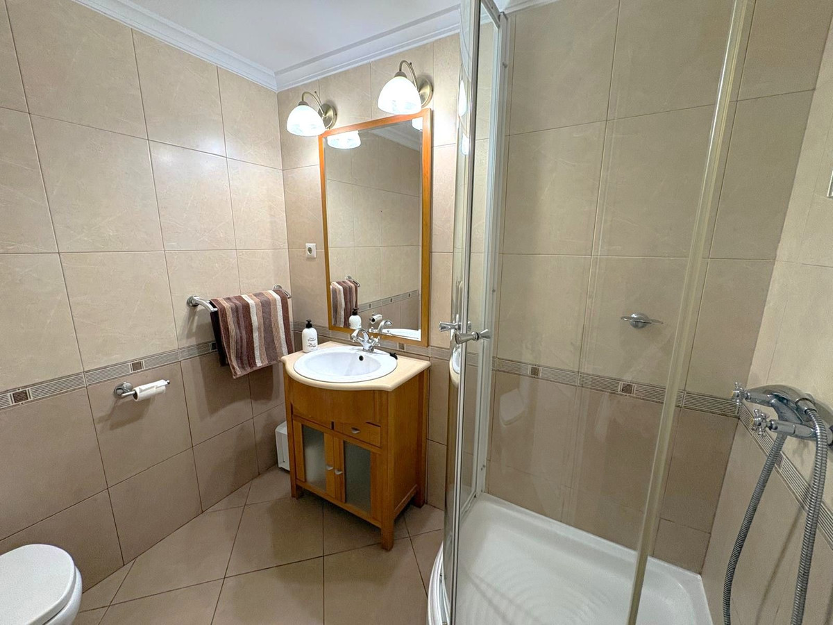 Appartement te koop in Riviera del Sol | 2 slaapkamers H5524273