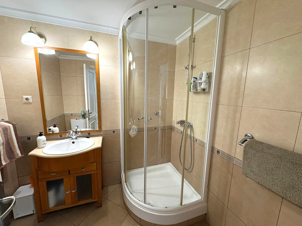 Appartement te koop in Riviera del Sol | 2 slaapkamers H5524273