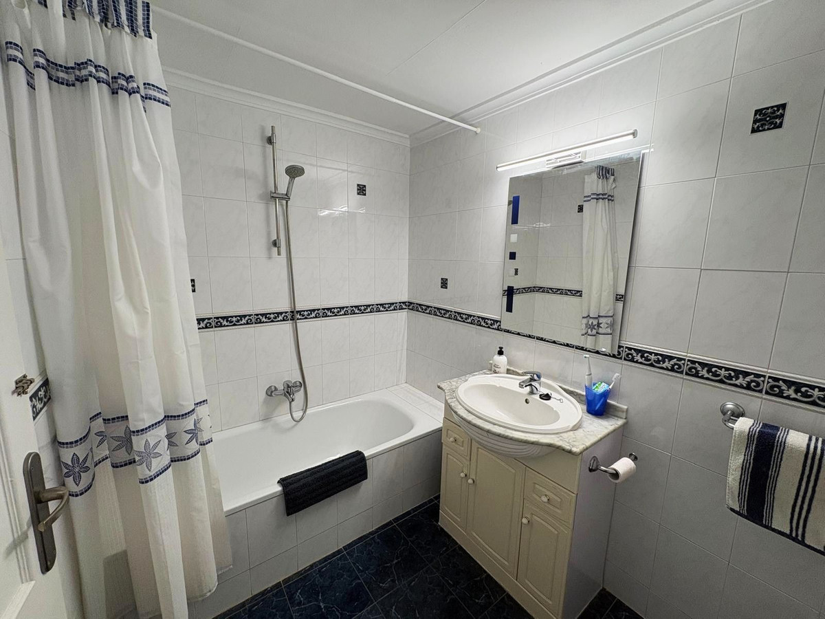 Appartement te koop in Riviera del Sol | 2 slaapkamers H5524273