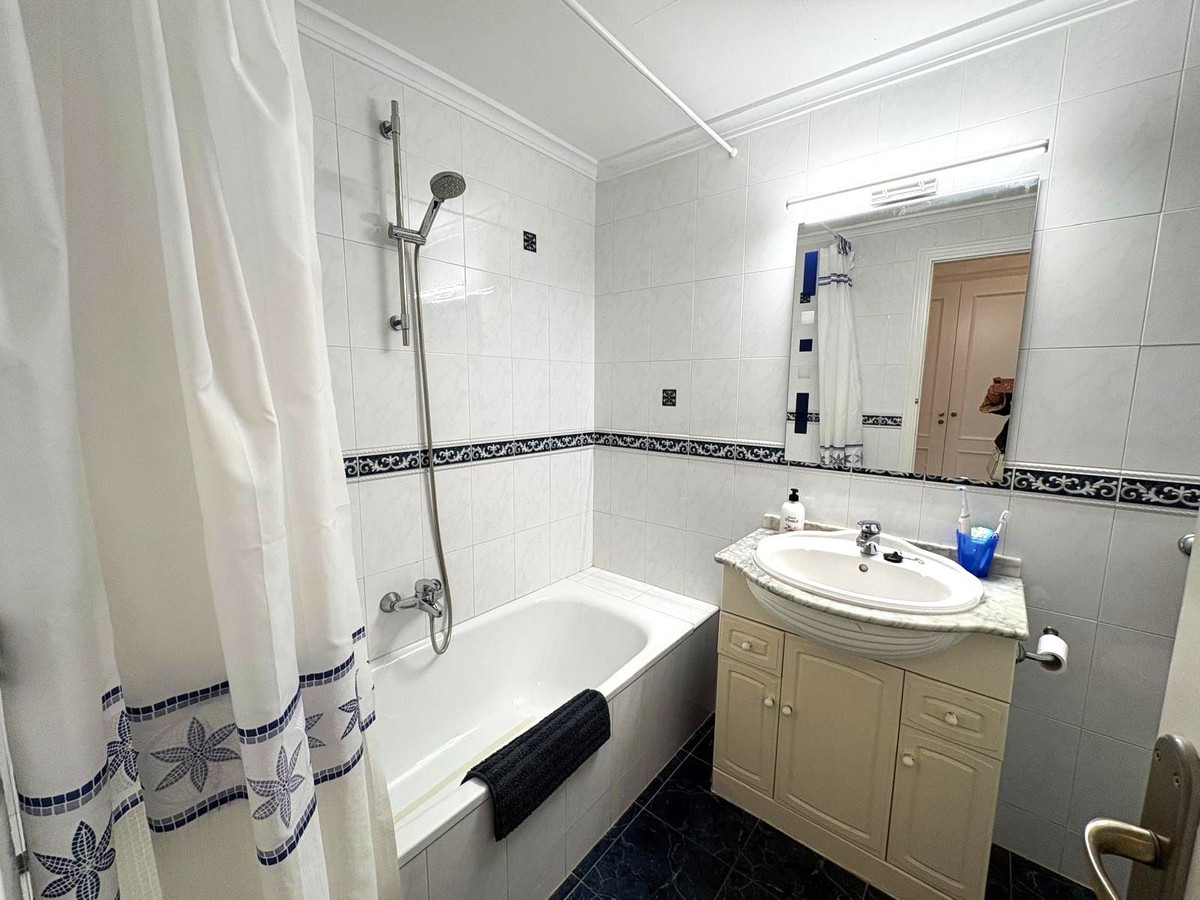 Appartement te koop in Riviera del Sol | 2 slaapkamers H5524273