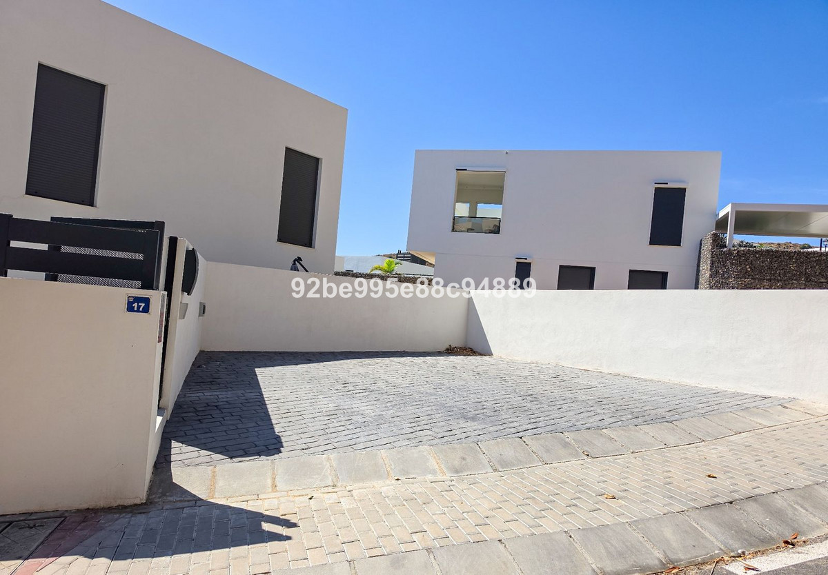 Appartement te koop in Riviera del Sol | 3 slaapkamers H5526316