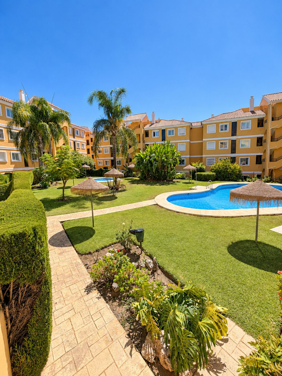 Appartement te koop in Riviera del Sol | 2 slaapkamers H5526886