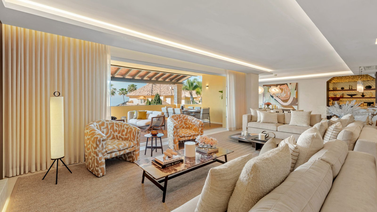 Penthouse Duplex in Río Real-7
