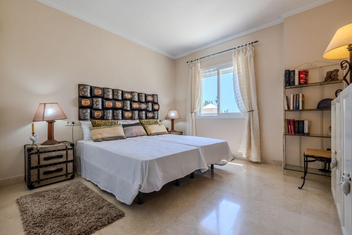 Appartement te koop in Río Real | 2 slaapkamers H5014780